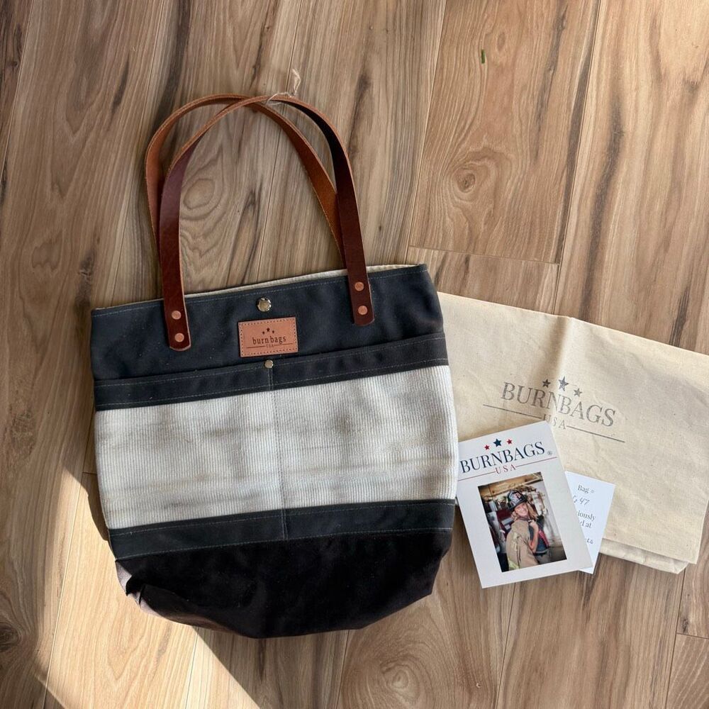 NWOT Burn Bag US Classic Heavy Duty Firehose Tote Bag  Gray/Cream